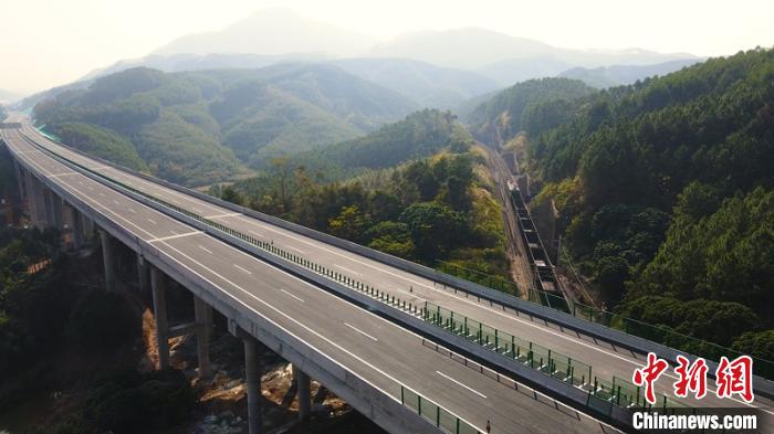 广西大浦高速公路图片