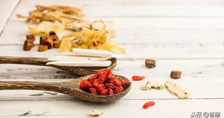 九芝堂驴胶补血颗粒补气血