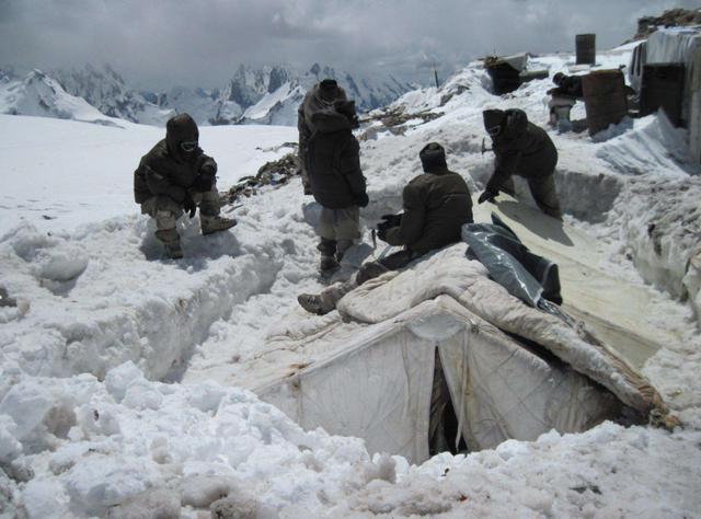 印度边境警察向新德里发出请求,要回后方休整,扛不住了?|印度|印军_新