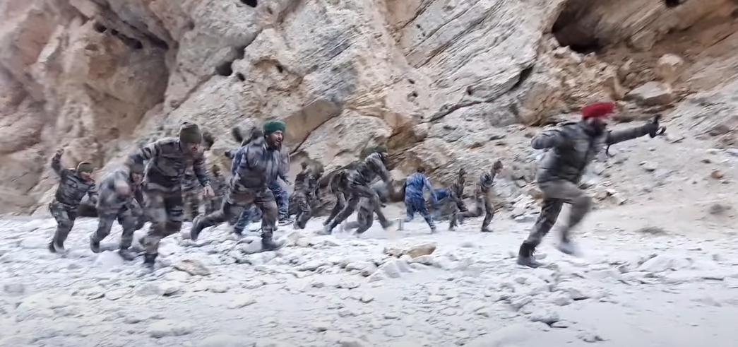 印度"抗中神剧"《加勒万河谷》开拍,然而前线的印军已经撑不住了