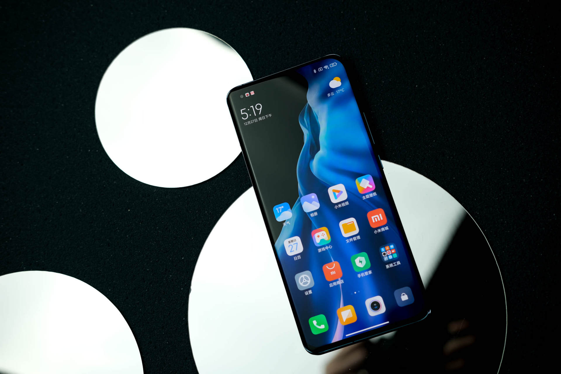 首款高通骁龙888旗舰2k屏预售量超预期首卖或秒售罄