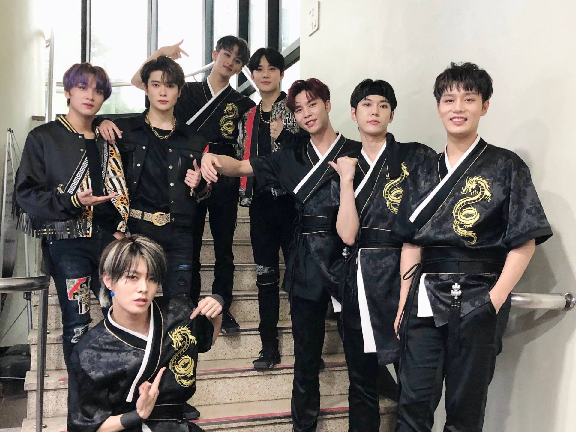 2020男团销量top10防弹夺冠边伯贤成唯一上榜男solo