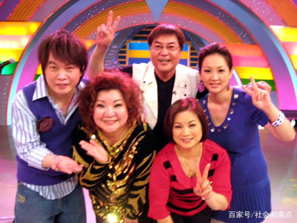 逐渐走红大街小巷,成为 台湾首代女谐星