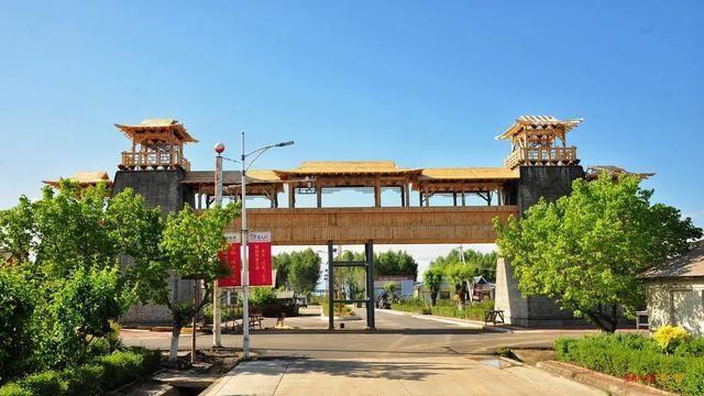 民俗村致富有道