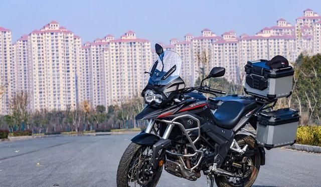 29800元起售更专业的硬核休旅2021款赛科龙rx3s上市