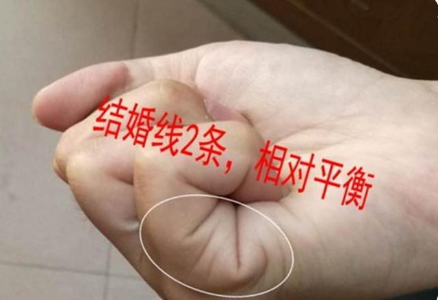 最后还是你"爱情不能急,适合晚婚,不然多婚的手相|手相|感情线|婚姻