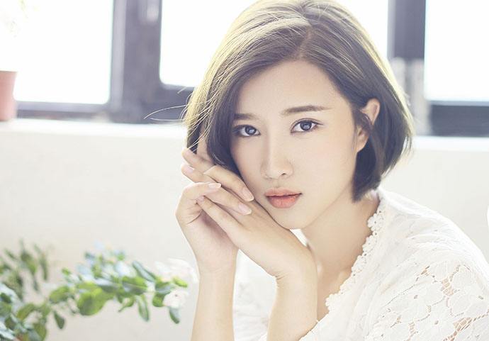 题材电影《天下无毒》里面扮演的警察"周婷"颠覆了很多人对于她的印象