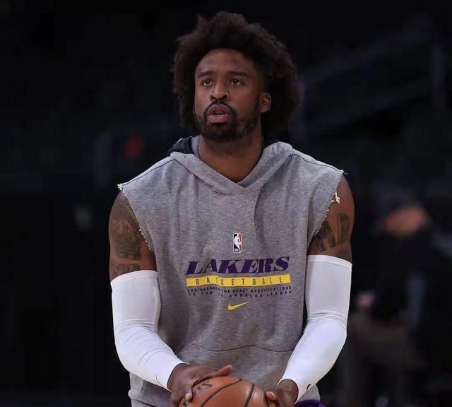 有没有觉得马修斯就像湖人上赛季初的波普?他说:感谢队友和教练