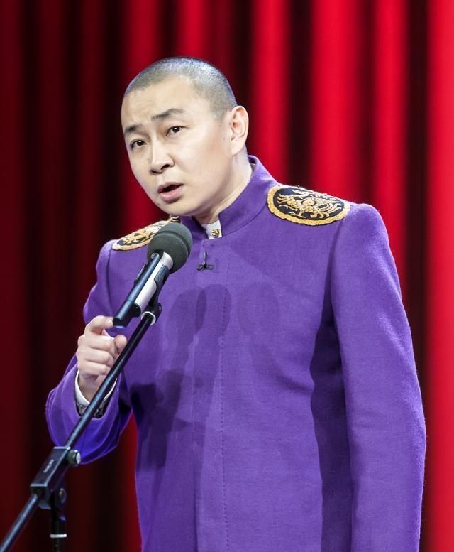 青曲社王声被师父的儿子开除出了学校,相声界的江湖听不懂