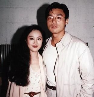 钟镇涛:被章小蕙丢失的财产,67岁和70岁谭咏麟在同一帧