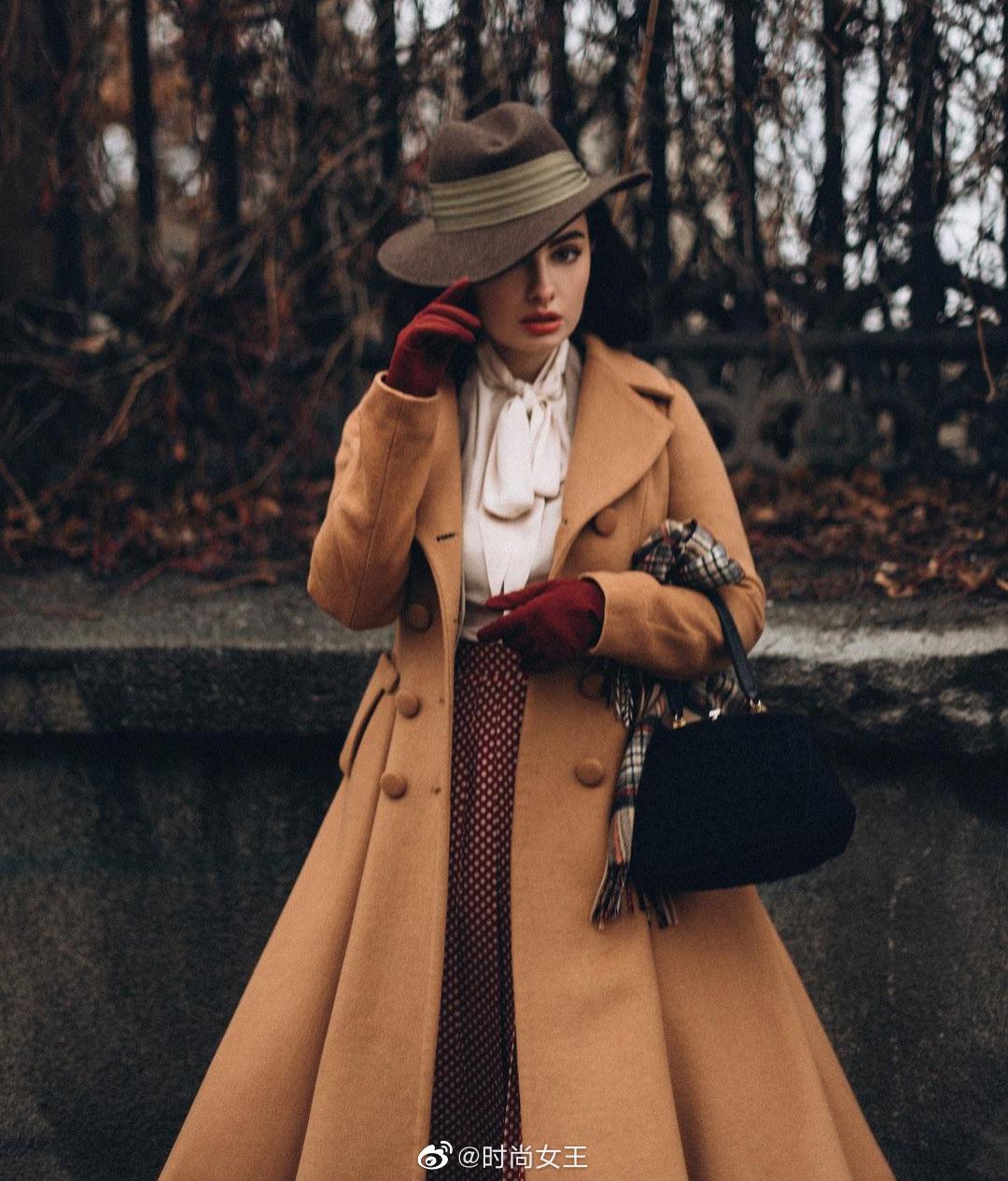 钟爱于英国复古风的vintage博主lira-karina日常