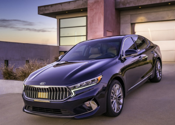 全新起亚k7要来了,一看实车,网友:韩系车的颜值担当