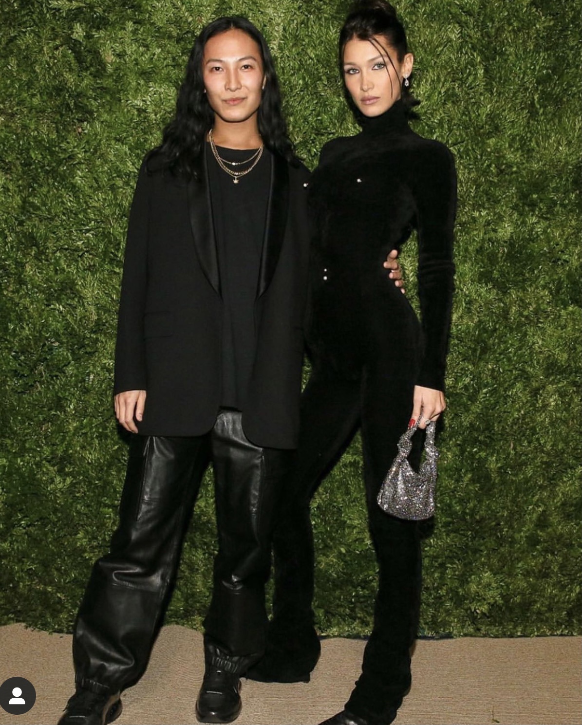 华裔设计师王大仁爆发丑闻对多名男模特进行骚扰意想不到