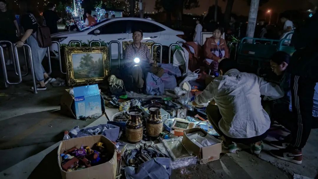 "凌晨4点钟,我在鬼市等你"