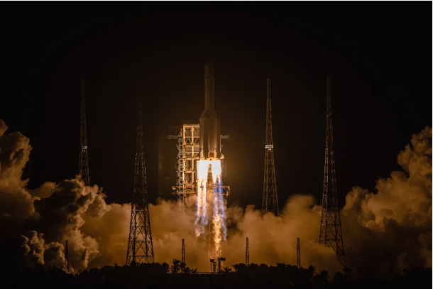 嫦娥五号在月球“挖土” 人类还获得过哪些星球的“土”？