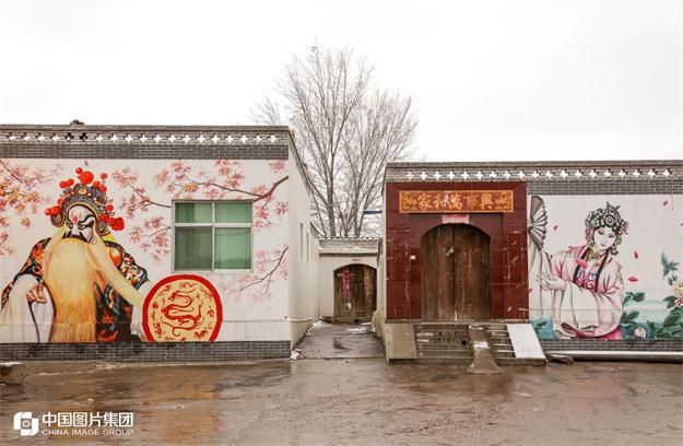 黄河入陕第一湾：文化到“墙头” 特产网上卖