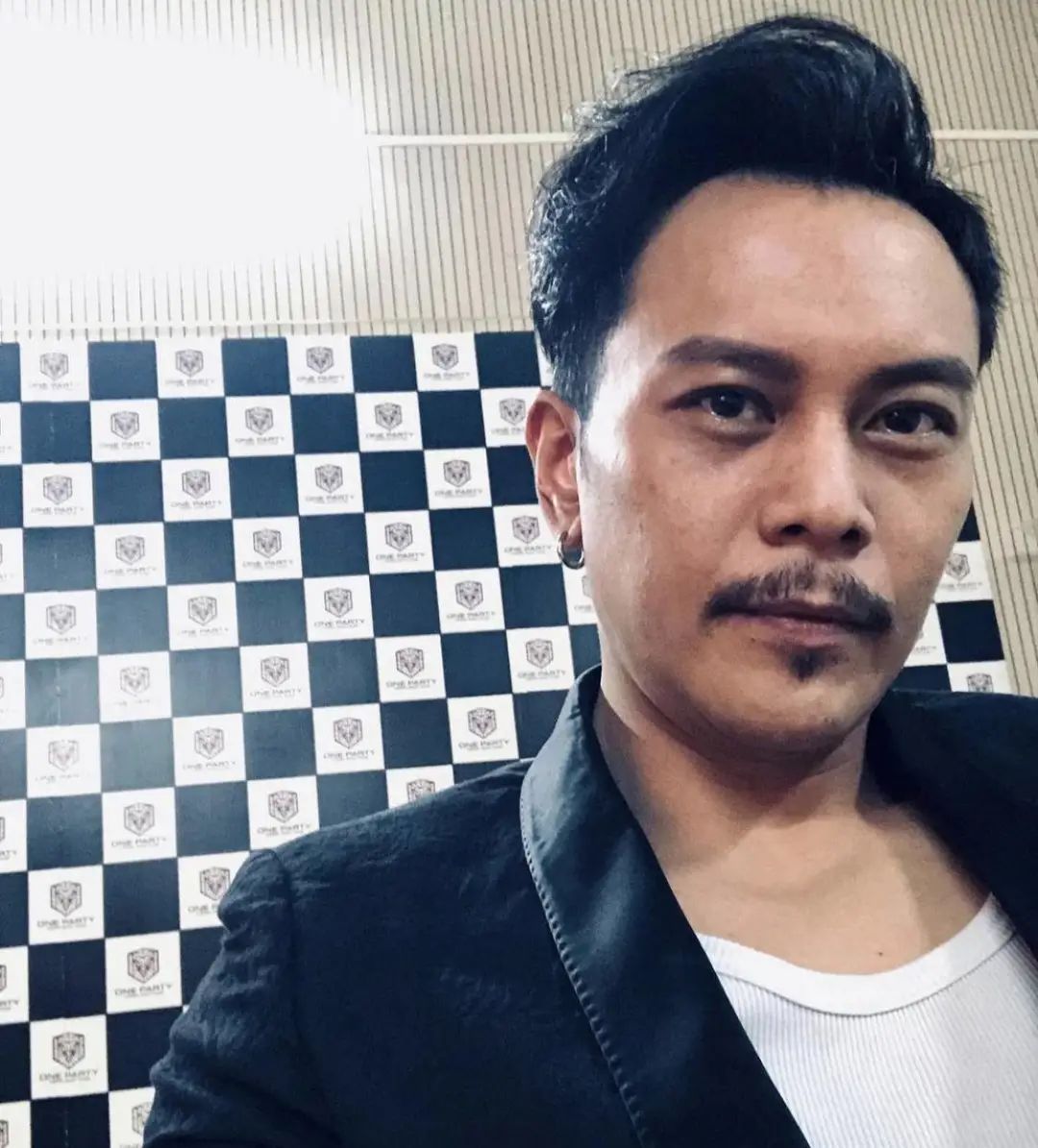 盘点tvb儿童节目主持人发展李天翔成大叔黄智贤被捧做男一