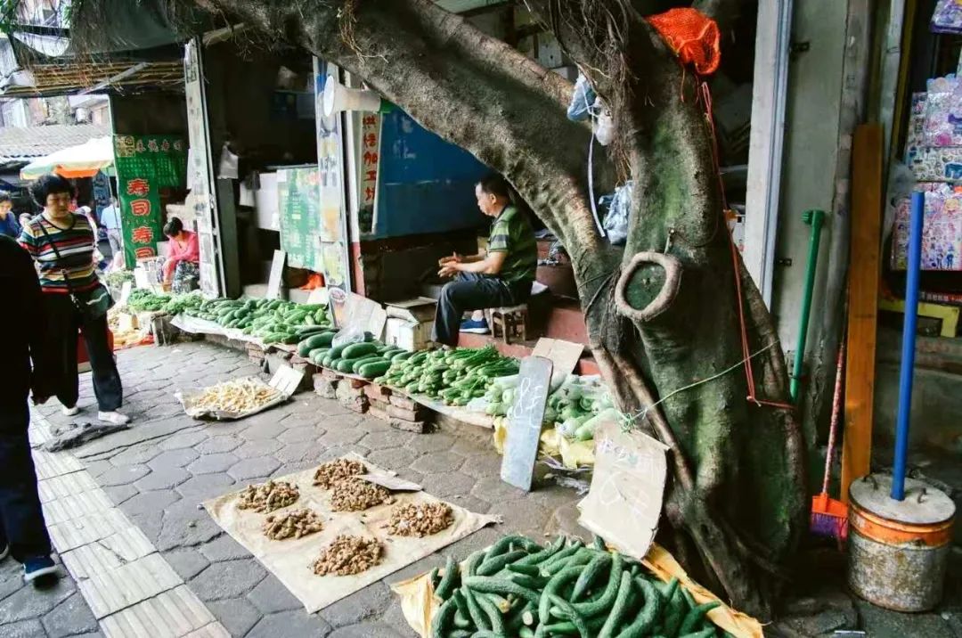 街边菜摊（图源：网络）
