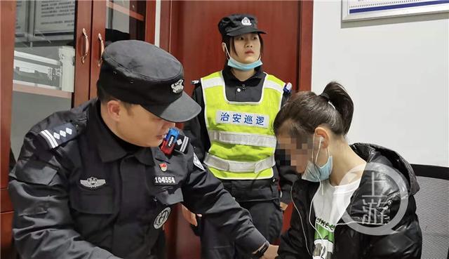 15岁陕西女生只身坐火车欲赴佛山见山东网友 走到重庆被“拦下”休闲区蓝鸢梦想 - Www.slyday.coM