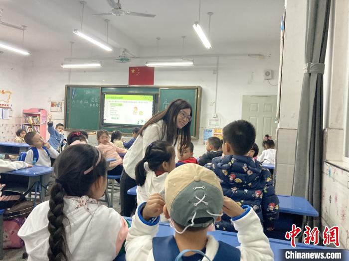 儿童防性侵课程走进福州市交通路小学。受访者 供图