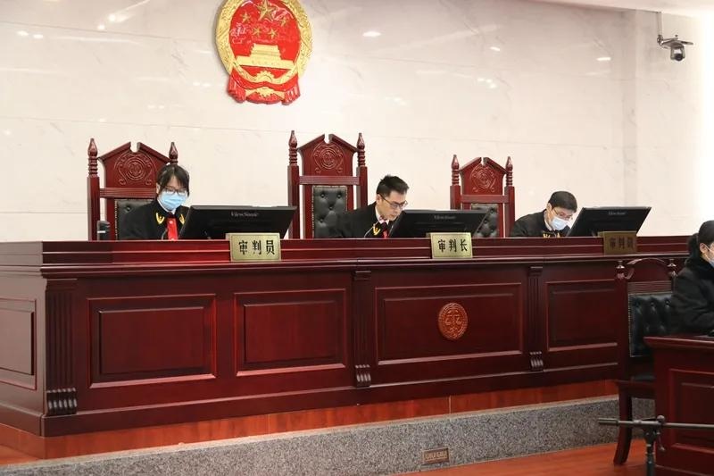 公诉机关指控蒋桂云等12人在全州县石塘镇以经营客运为名,长期实施有