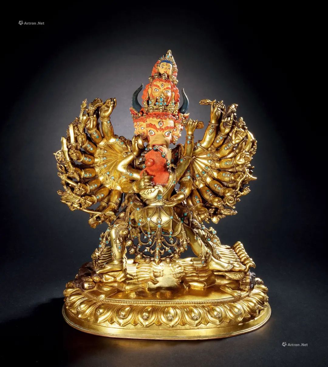 15世纪早期 铜鎏金大威德金刚高29.5cm成交价:517.