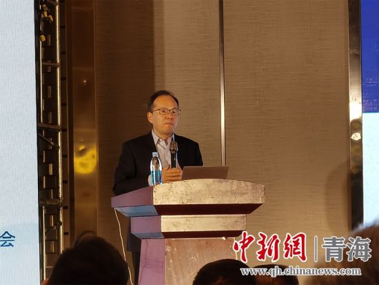 图为鲁政委正在进行演讲。 祁增蓓摄