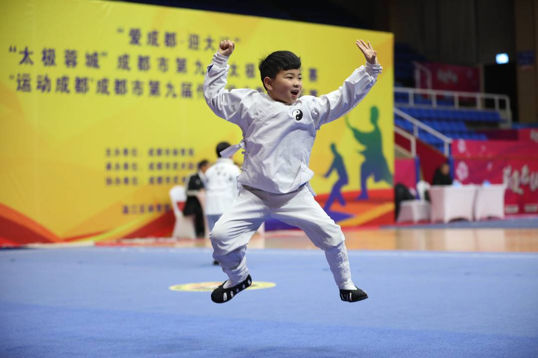 太极拳人口_强身健体抵抗疫情成都武术习练人口呈增长趋势