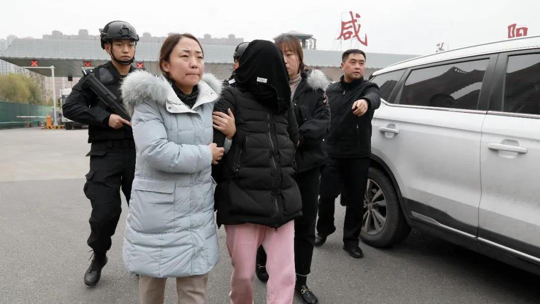 到,咸阳警方经过连续作战,于2020年12月4日抓获涉黑组织逃犯马钰军,马