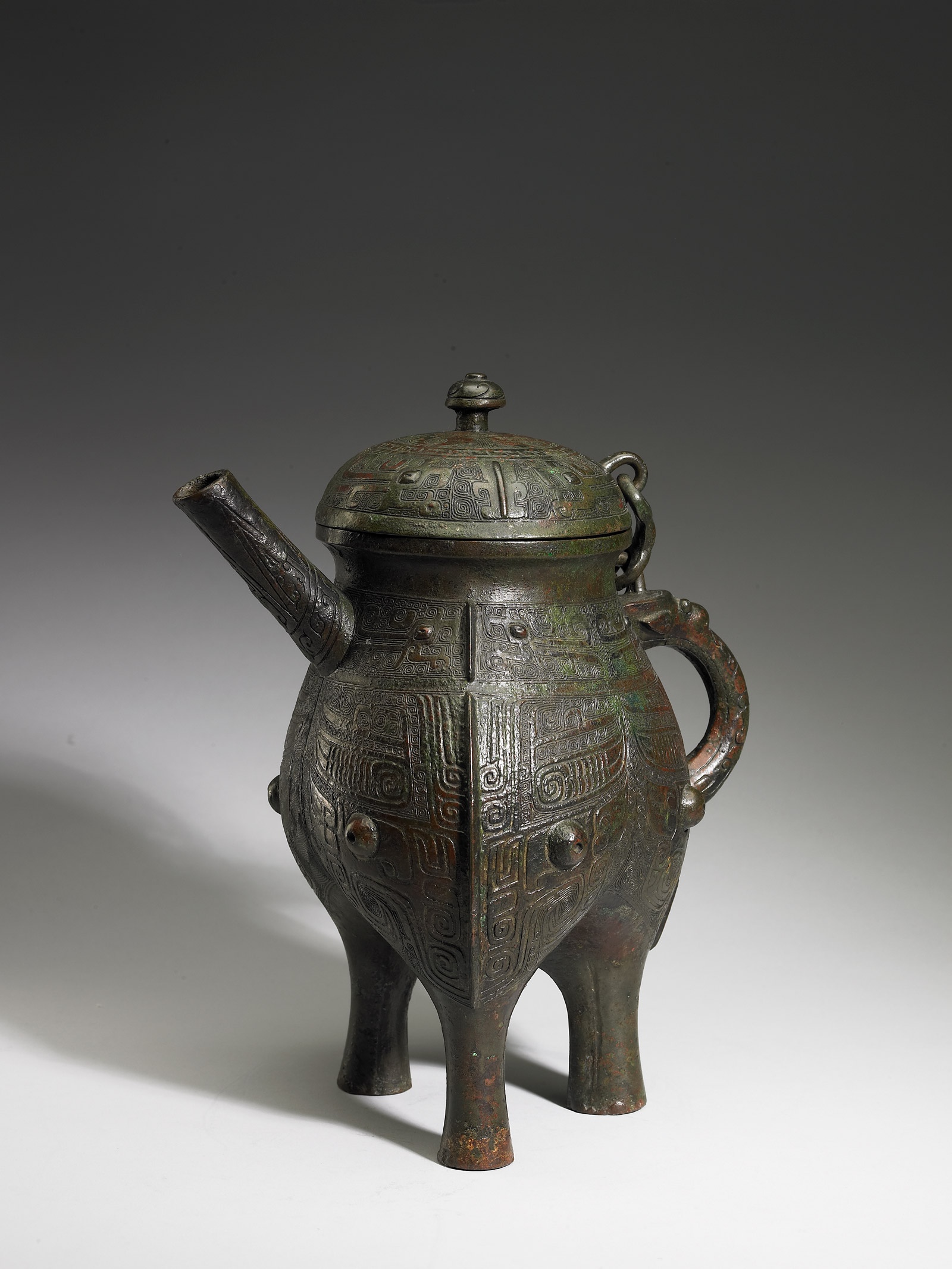 商代晚期宁戈父丁盉 著录于《宁寿鉴古》卷12页41〈周父丁盉〉