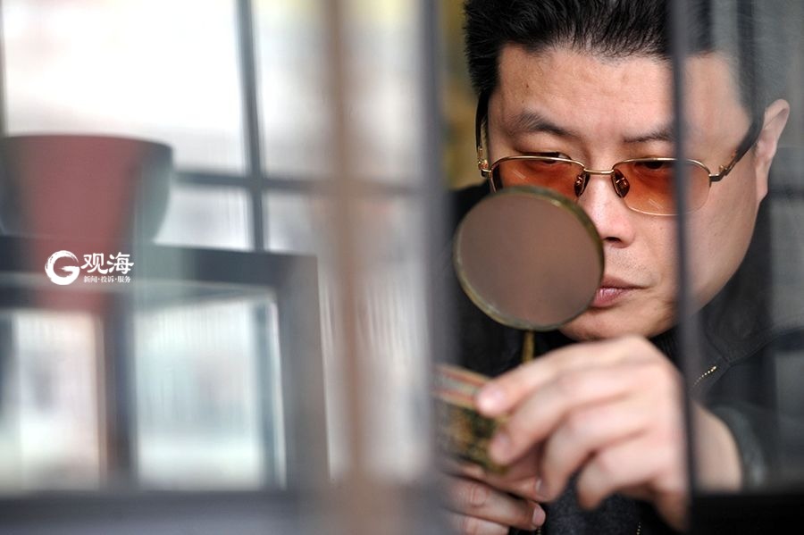 青岛这位民间收藏家 让老物件讲述光阴的故事|赵健鹏|青岛|老物件