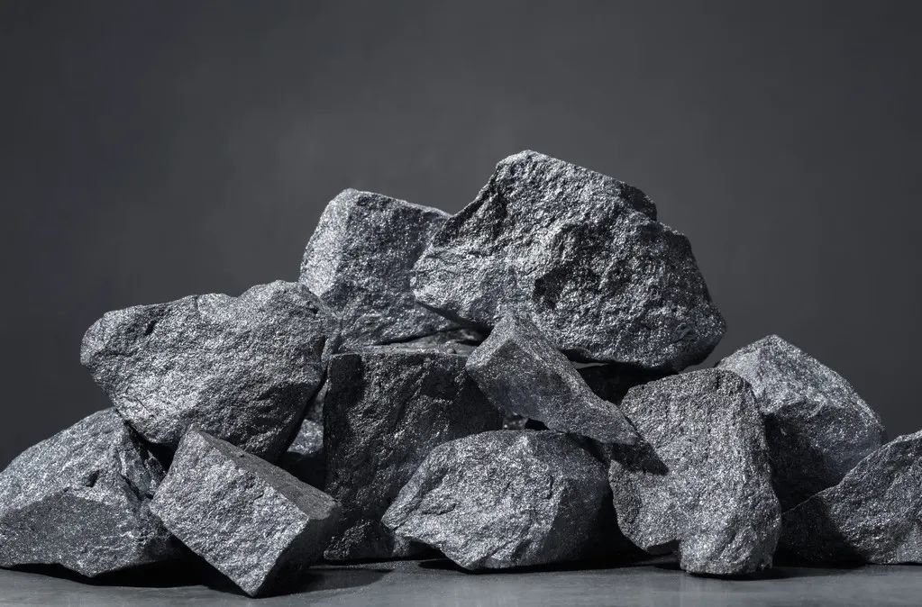 疯狂的石头巨震?中钢协:多头逼仓、人为制造紧张 望监管尽快介入