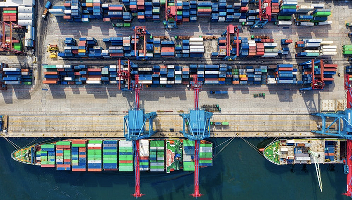 上海海关5G智能设备在洋山港四期码头投入使用，可视频监控、实时喊话