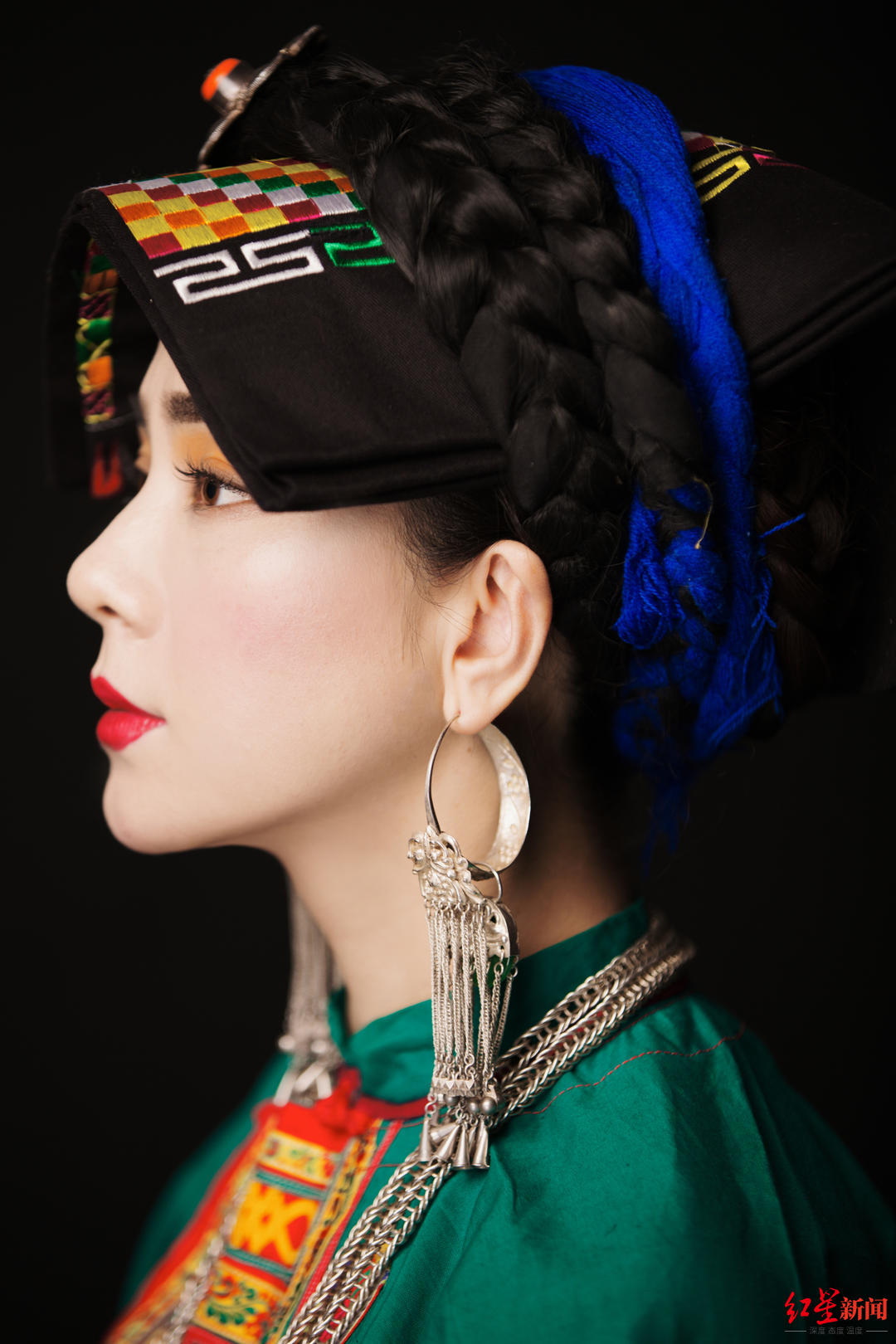 尔玛依娜侧面照受访者供图从2009年到2014年,尔玛依娜陆续出演了