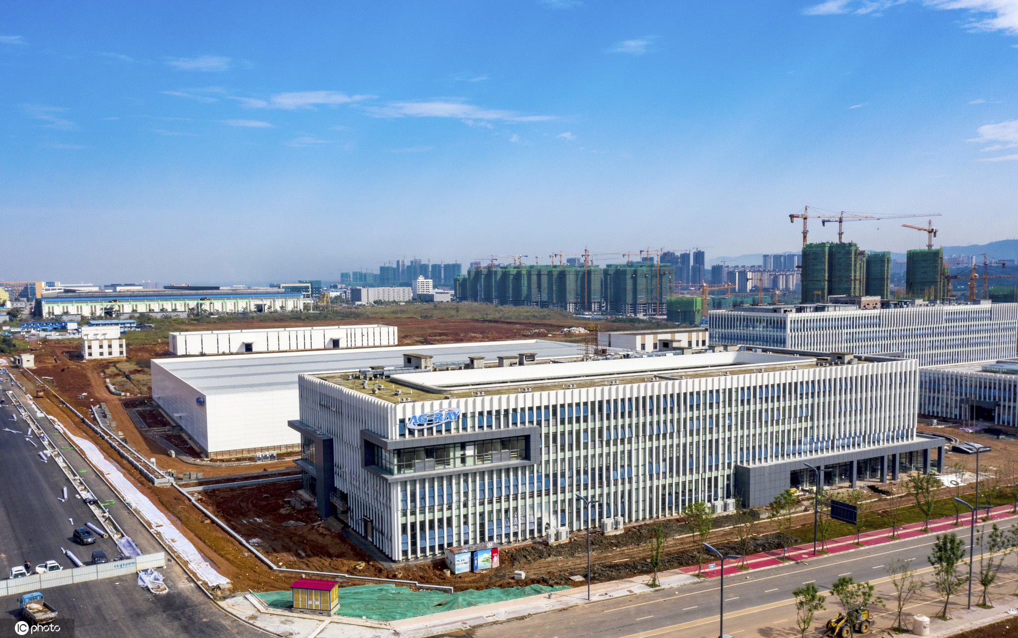 国内生产规模最大的oled材料生产基地开始试生产