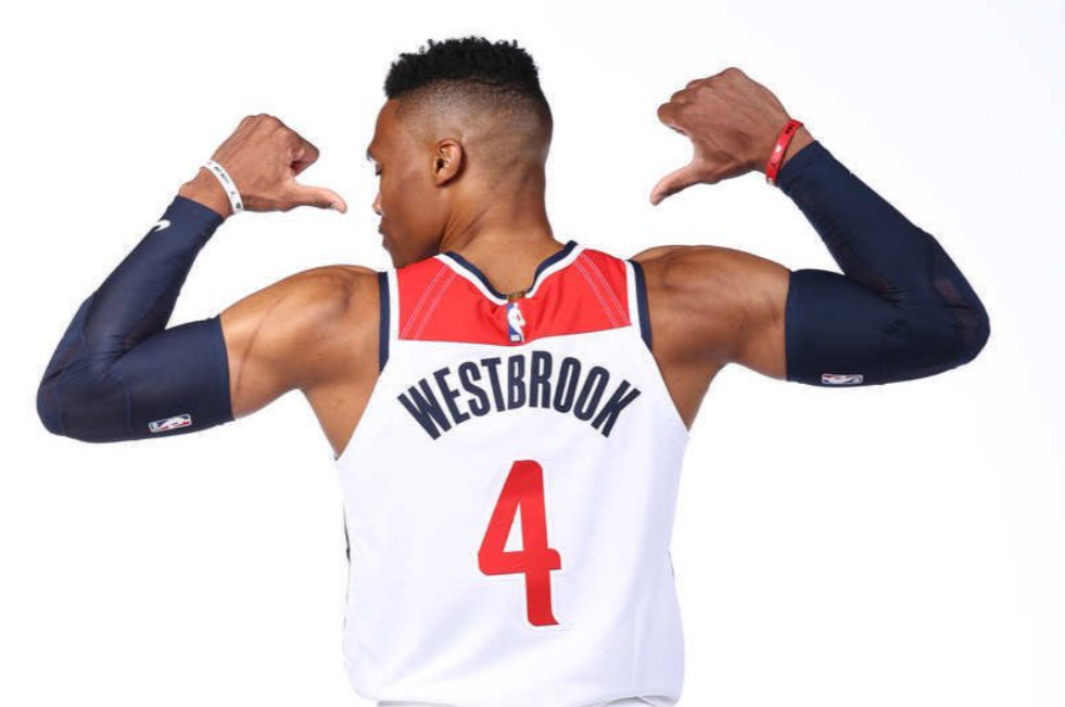 威少奇才定妆照来了:身穿4号笑容满面