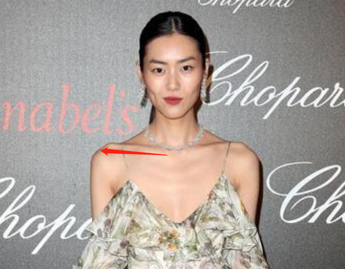 0版居然是没有了斜方肌的刘亦菲?这到底是怎么do的