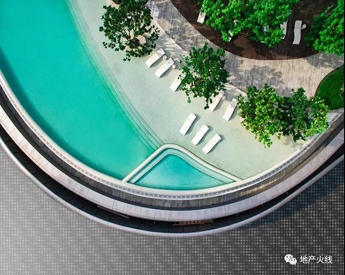 网红泳池  图片来源：地产火线