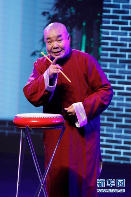 河南郑州:优秀非遗曲艺节目演出惠民心