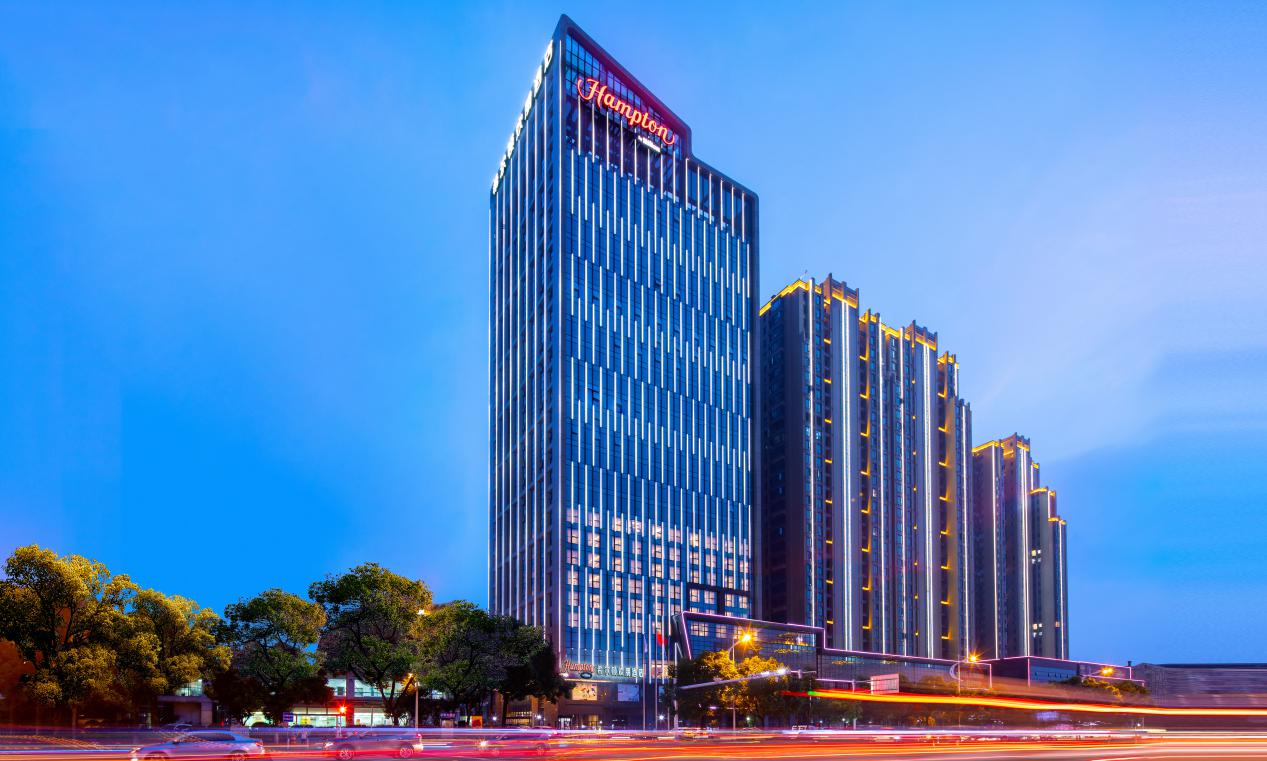 希尔顿与锦江国际集团续签欢朋合作协议延长至2034年