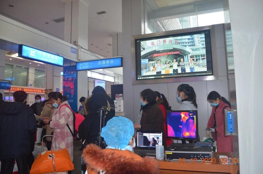 成都大巴、出租车最新防控措施：中风险地区按核载50%载客