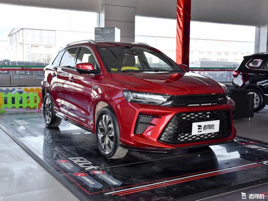 又潮又帅的运动风 小哥带你看swm斯威g01