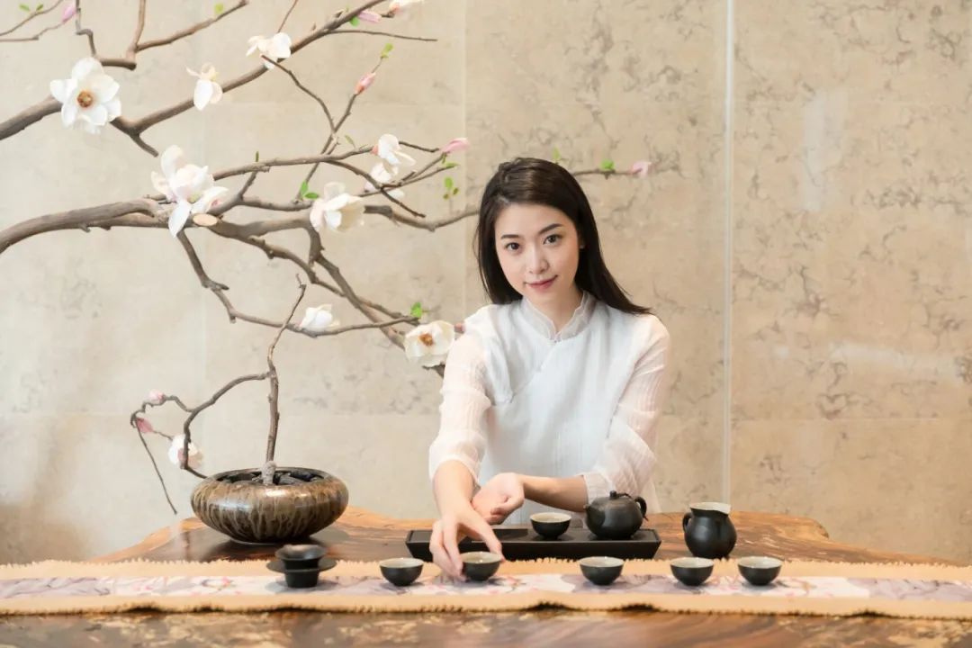 喝茶拍照pose指南,在家自拍也可以!