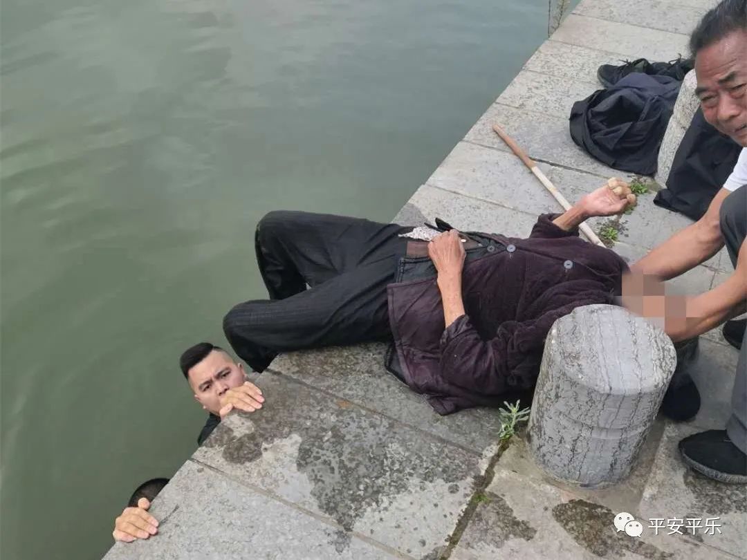 【好样的】桂林老人失足落水,这几个人后来做的事应该让大家知道