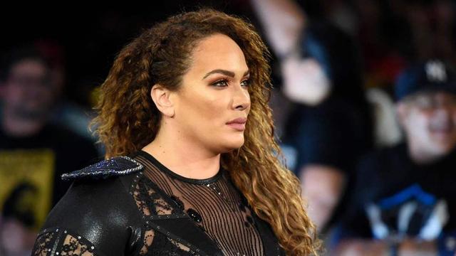 该媒体指出奈娅·贾克斯(nia jax)目前已获参赛许可,他随时都可能回归