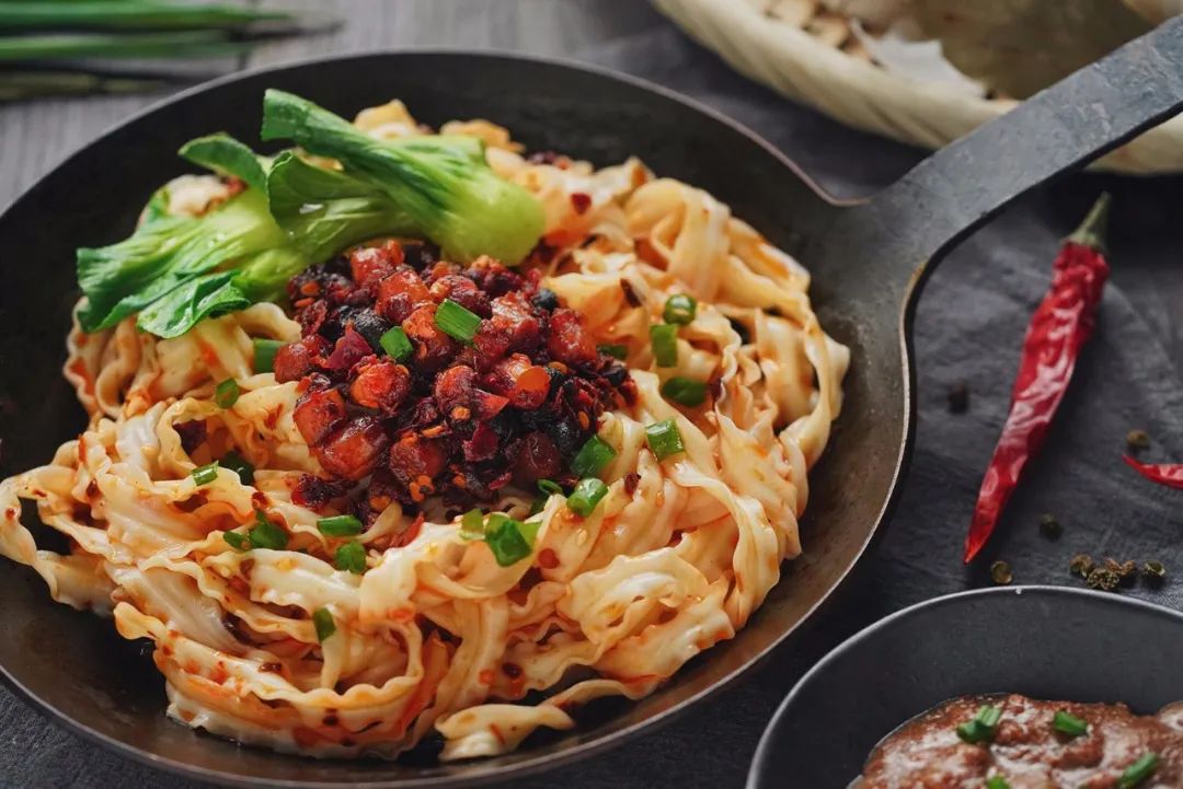 腊肠酱拌面get   点击直接购买腊肠酱