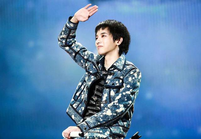 马天宇cos敖丙,华晨宇cos哪吒,两人的造型感太强了吧