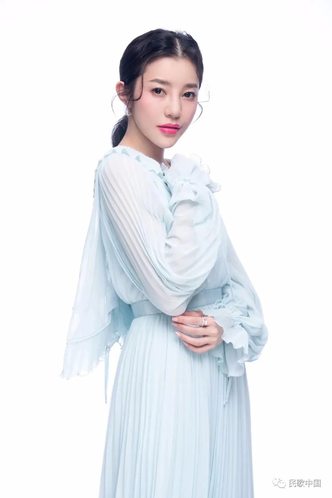 谁也没想到这个冬天那么冷……喻越越《我知道》真实得让人落泪!