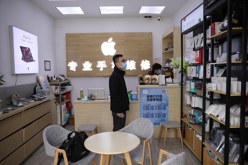 餐饮上升迅速,鲜花服装店生意低迷,上海沿街商业复苏中