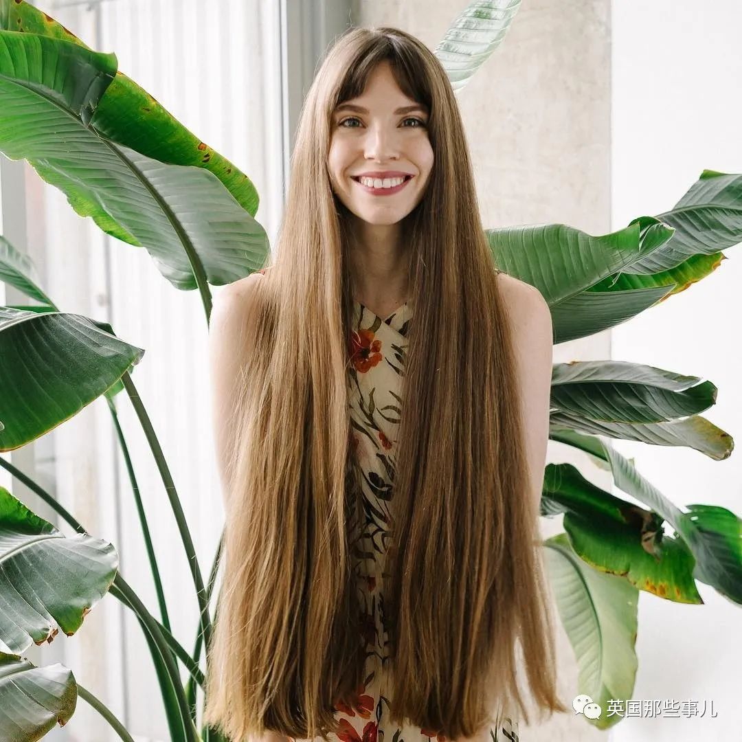 靠一头浓密秀发吸粉10万成为网红…这小姐姐的头发我慕了!